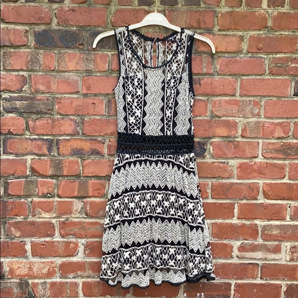 Stunning black & white lace dress!